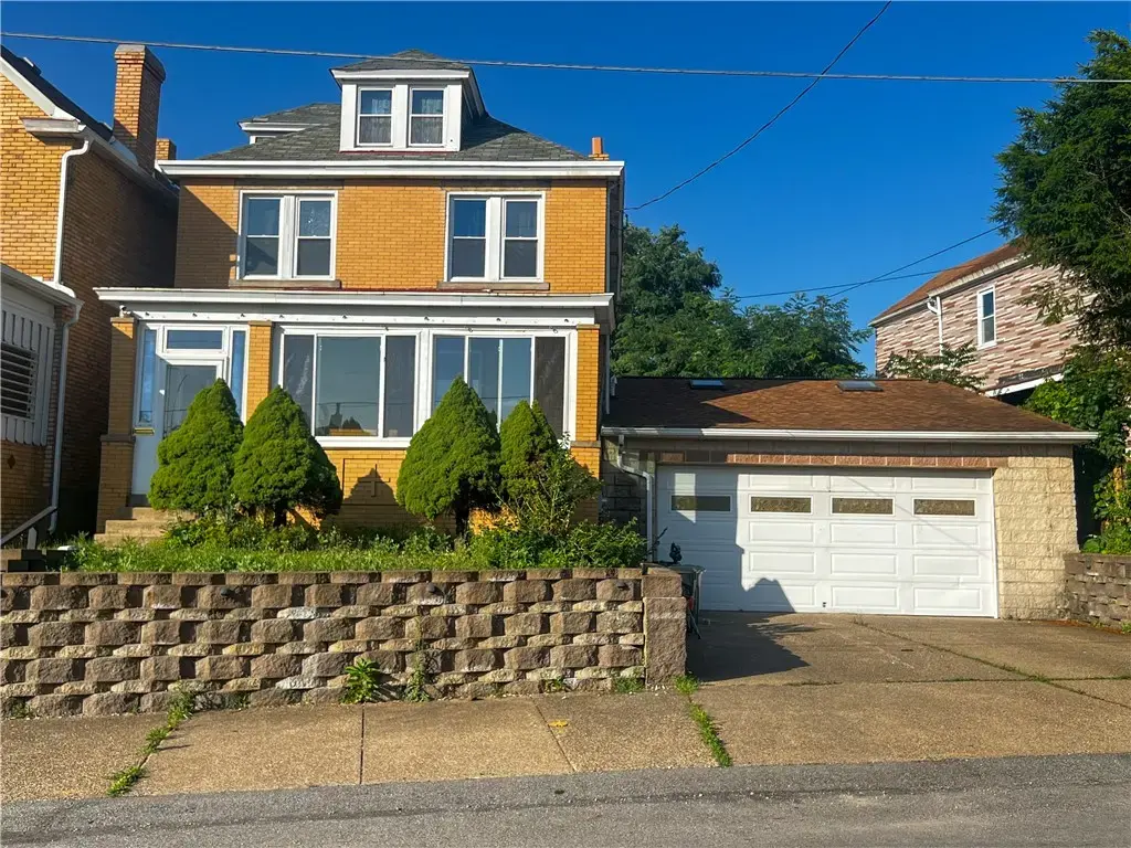 409 Vine Street , Munhall