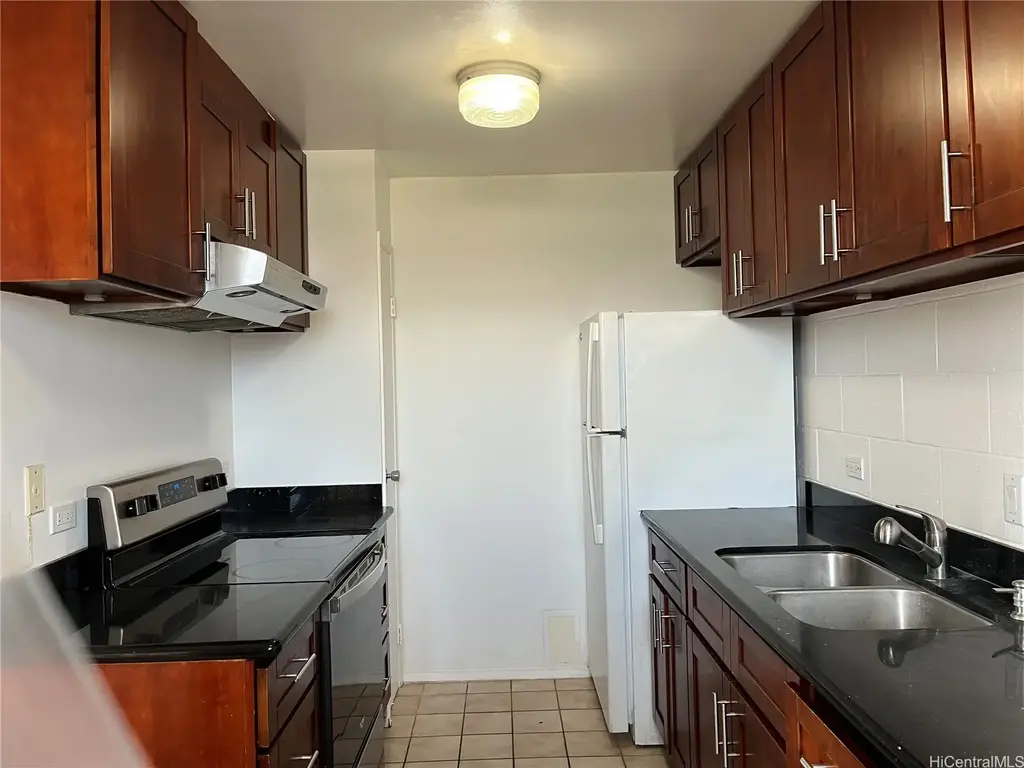 3370 Salt Lake Boulevard # 308, Honolulu