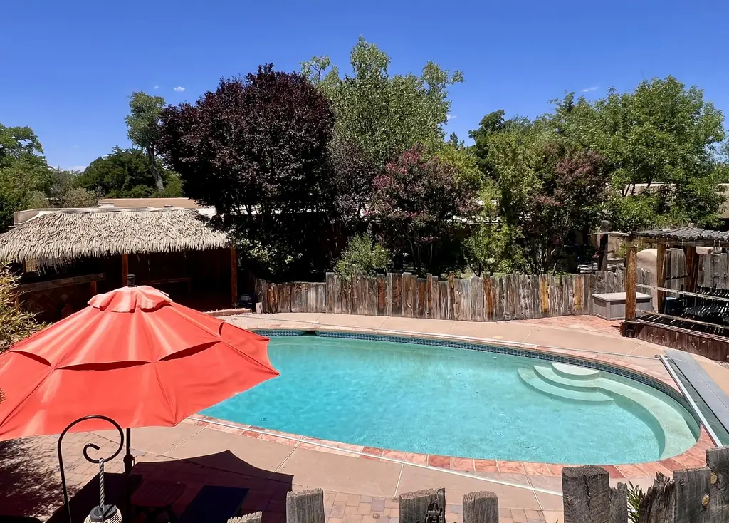 4068 Dietz Farm Circle Nw, Los Ranchos