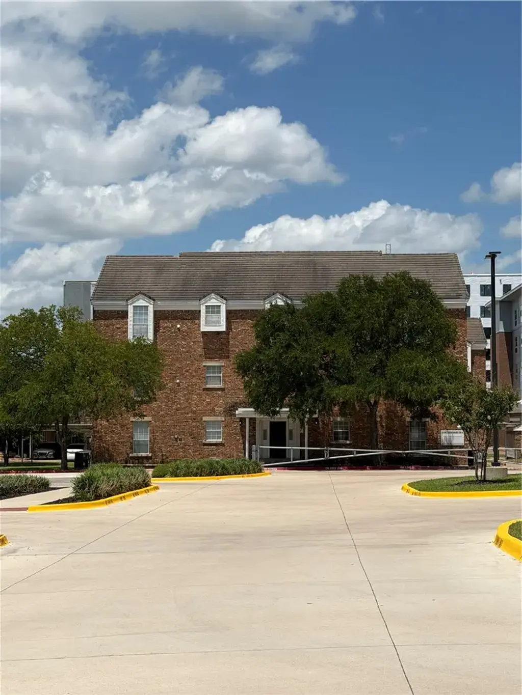 400 Nagle Street 405, College Station