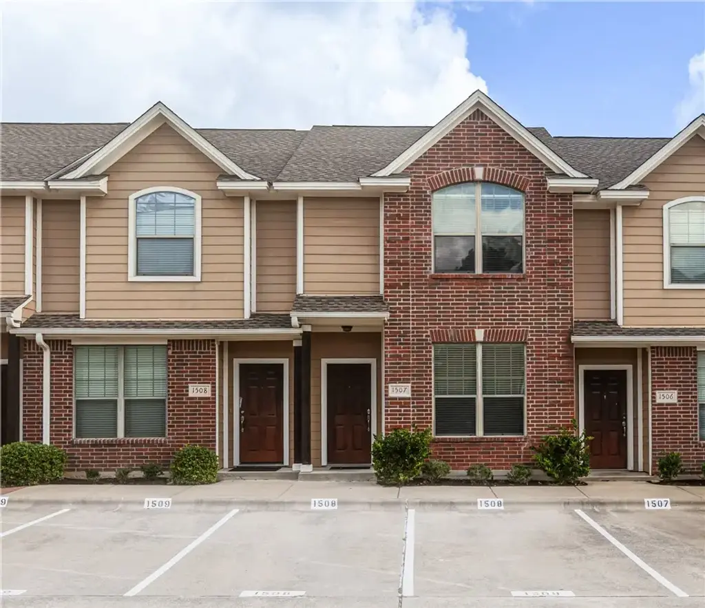 1000 Spring Loop 1507, College Station