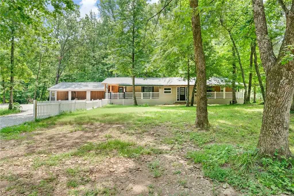 3788 Madison 5205, Elkins