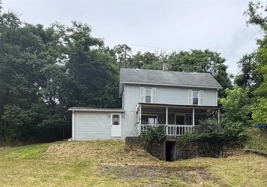 1054 Marelda Avenue , Donora