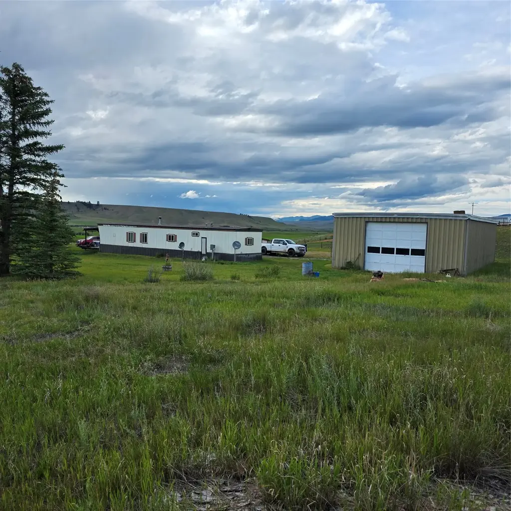 412 Freeze Out Lane, Deer Lodge