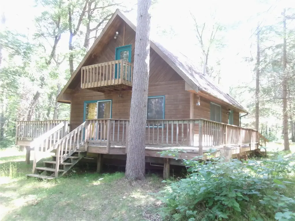 N8151 Cattail Lane, Trego