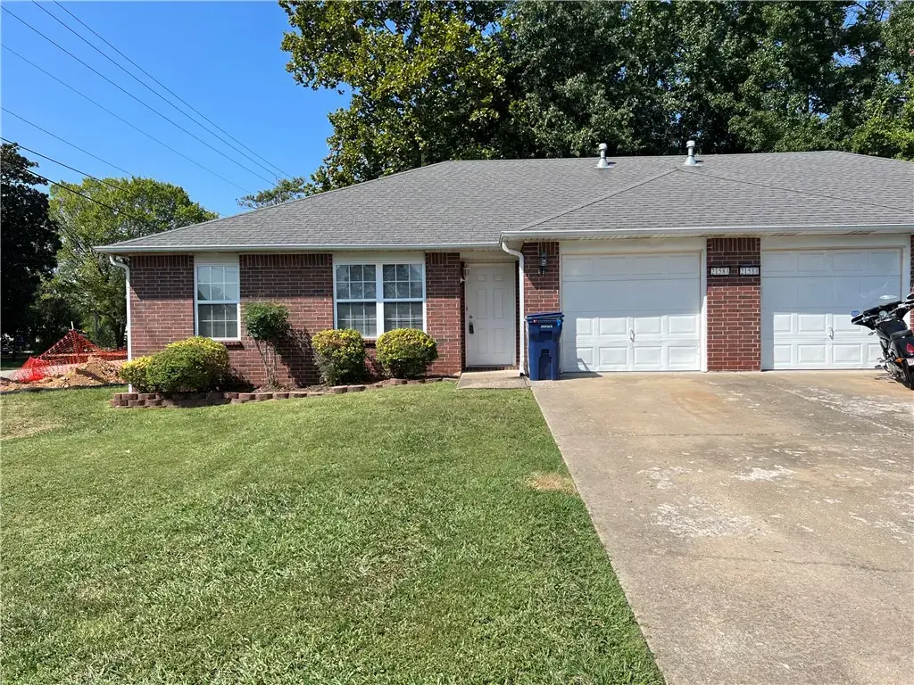 2158 Kristy Lane A, Siloam Springs