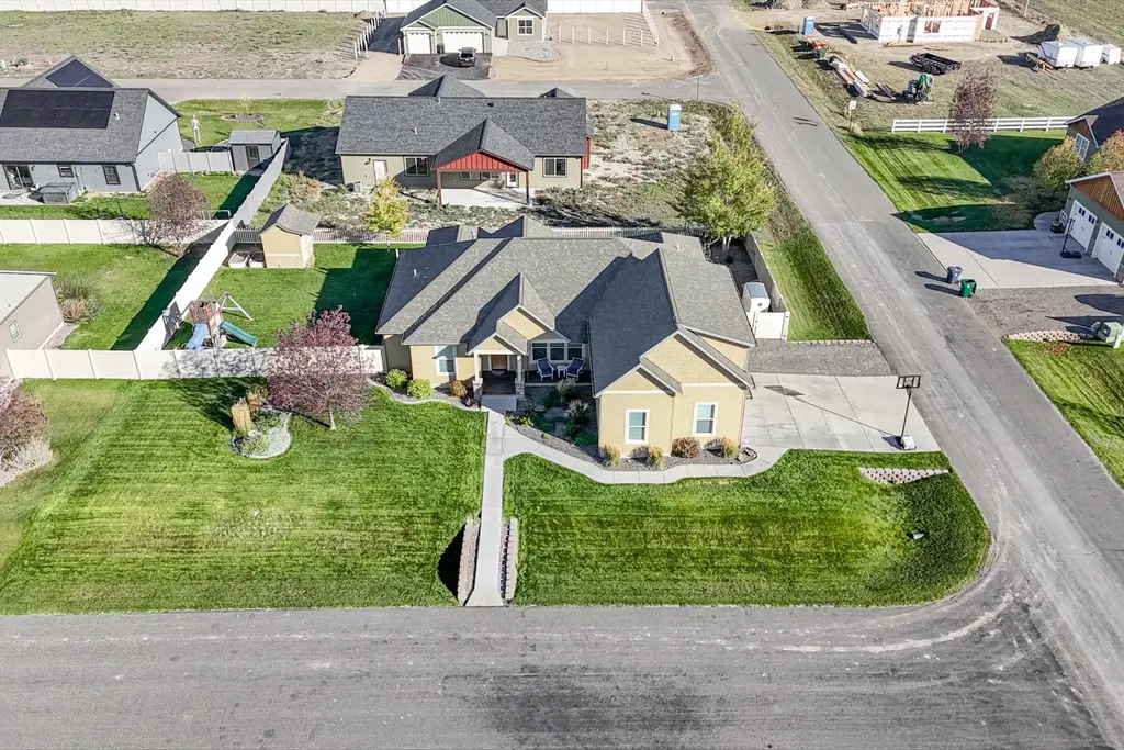 3807 Shenandoah Lane, Helena