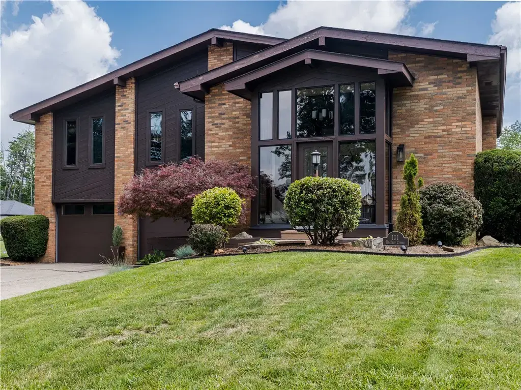 101 Regency Circle, Lower Burrell