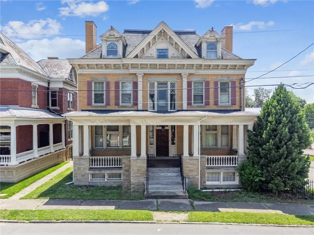112 Alexander Avenue, City of Greensburg