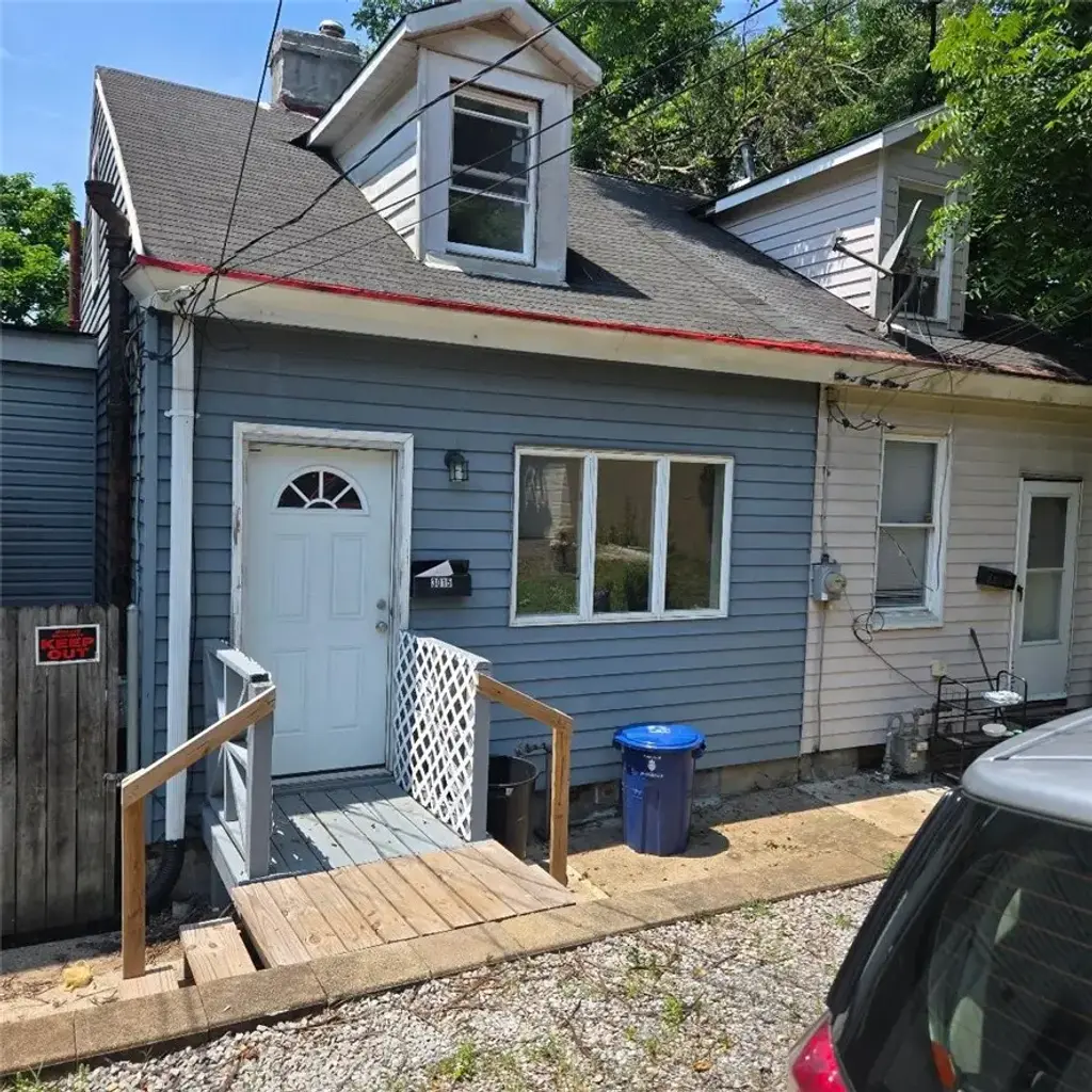 3015 Hartman Street , Marshall Shadeland