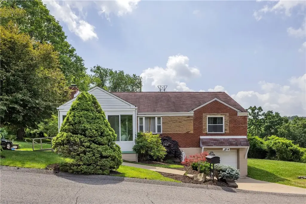 2714 Gould Drive , South Park