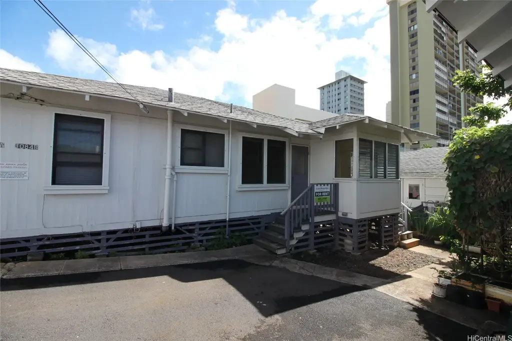 1084 Karratti Lane # B, Honolulu