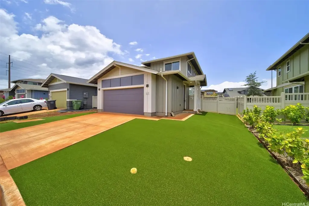 94-1133 Halekukui Street # 54, Waipahu