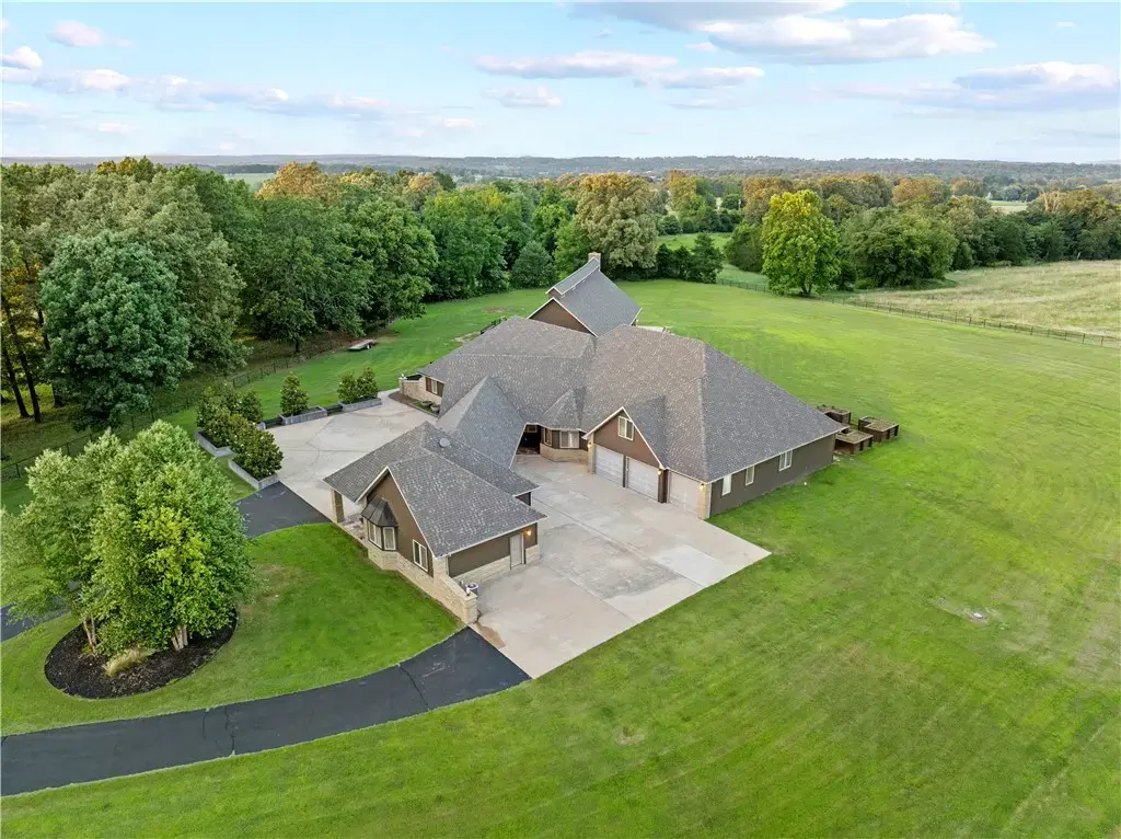 8847 Bubbling Springs Road, Harrison