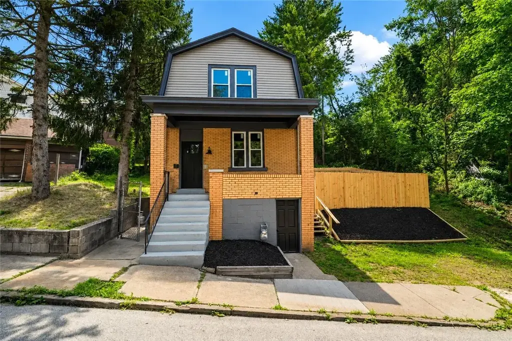 111 Mountain Avenue, Arlington