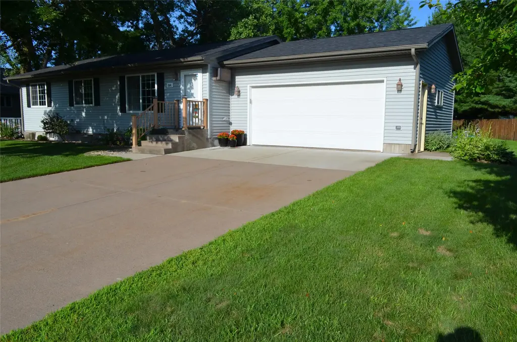 1504 Winchester Way, Altoona