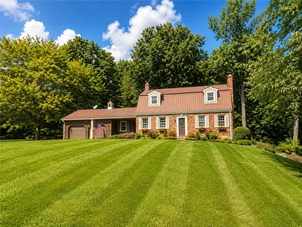 739 Melody Lane , Shenango