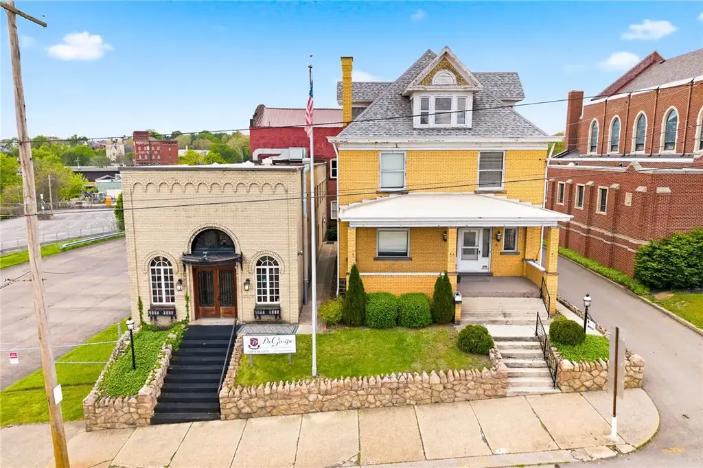 65 Gallatin Avenue , Uniontown