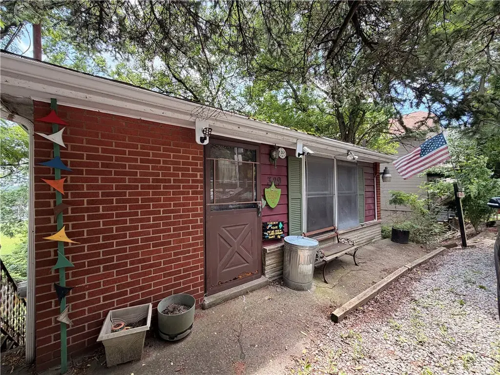 329 Highland Avenue , West View