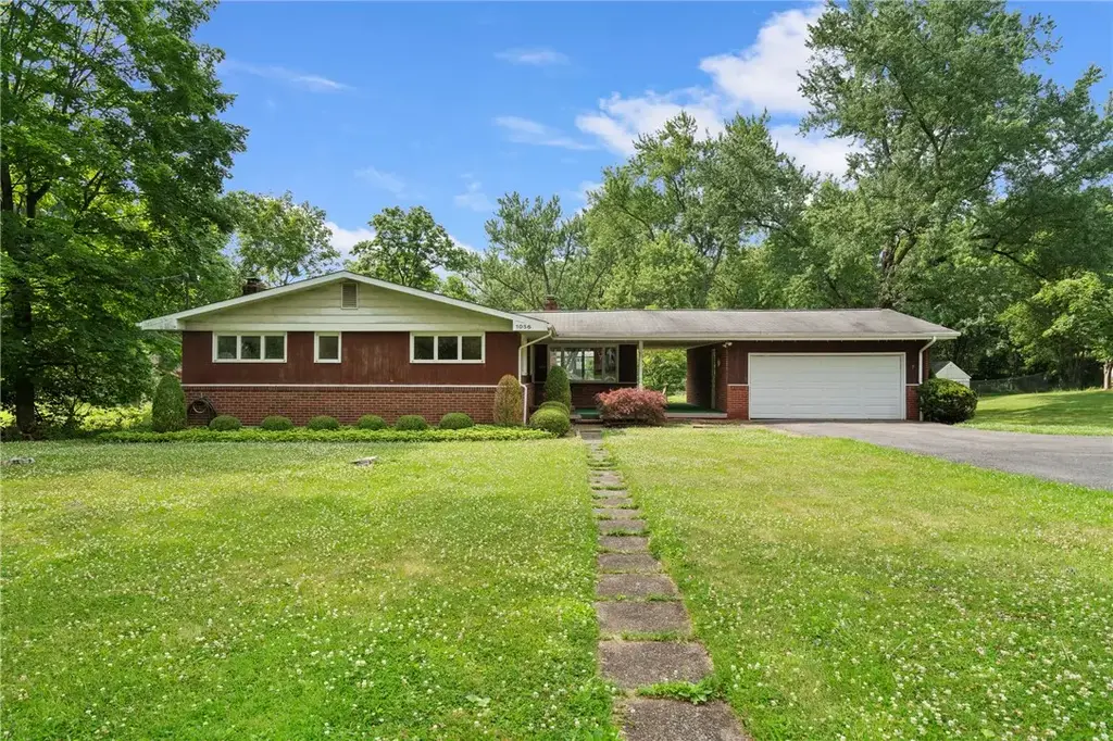 1056 Logan Road, Bethel Park