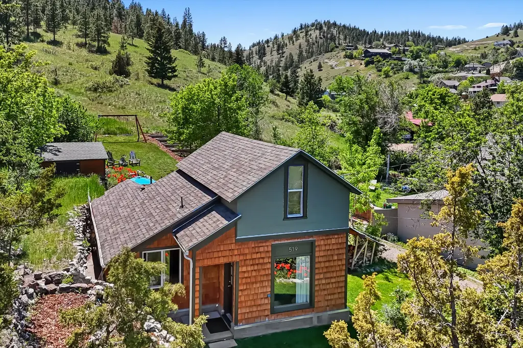519 1st Street, Helena