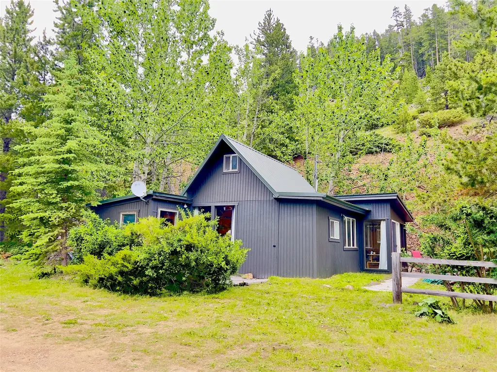 310 N Forest Street, Neihart