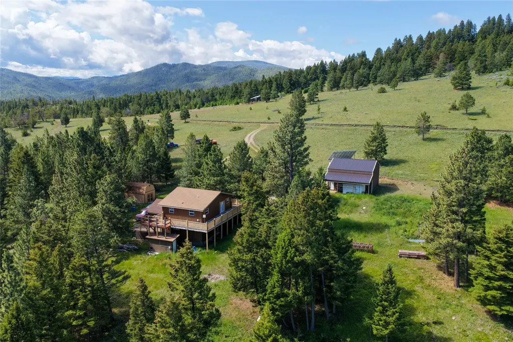 4855 Iron Ridge Loop, Helena