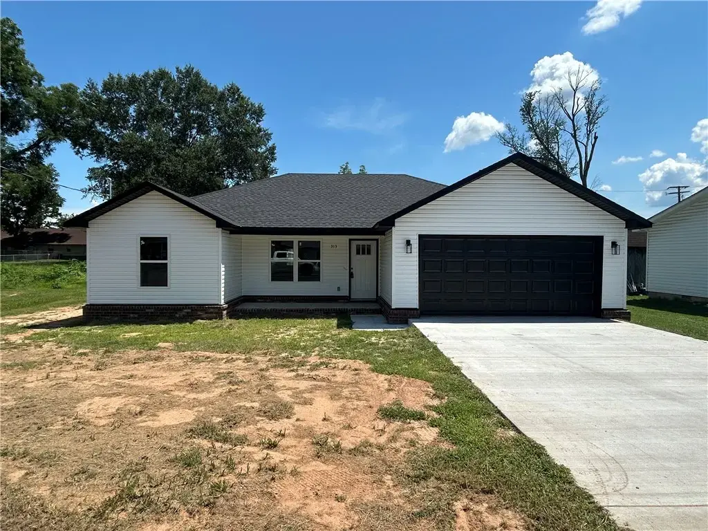 313 Tucker Street, Dardanelle