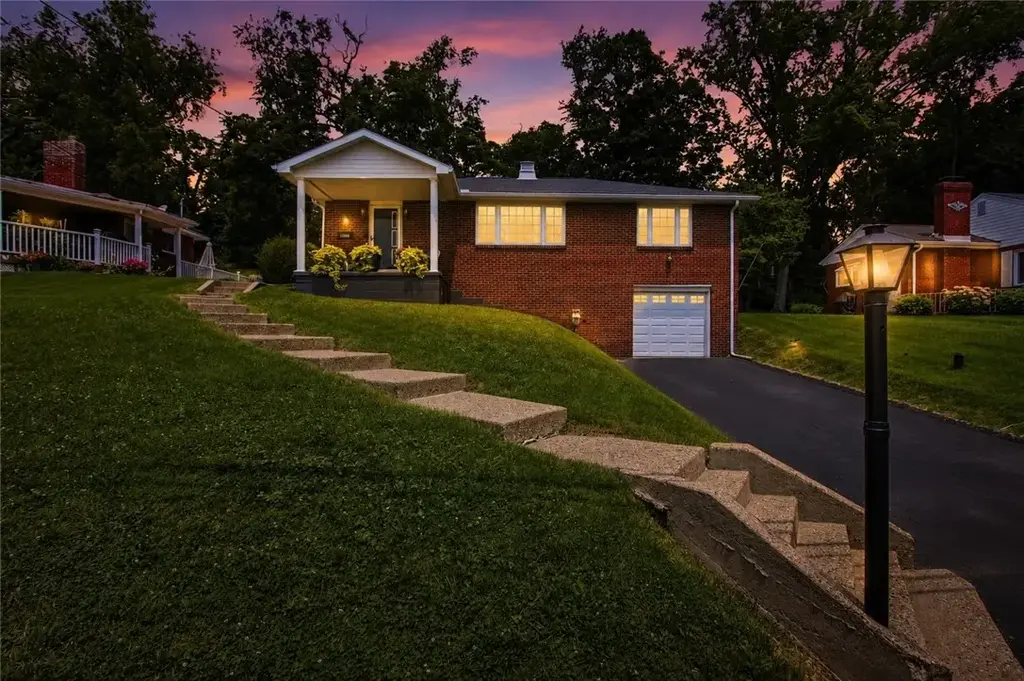12289 Herold Drive, North Huntingdon