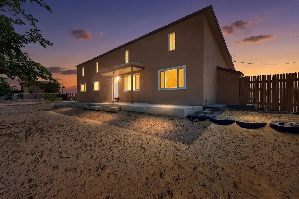 6707 Wills Way Sw, Albuquerque