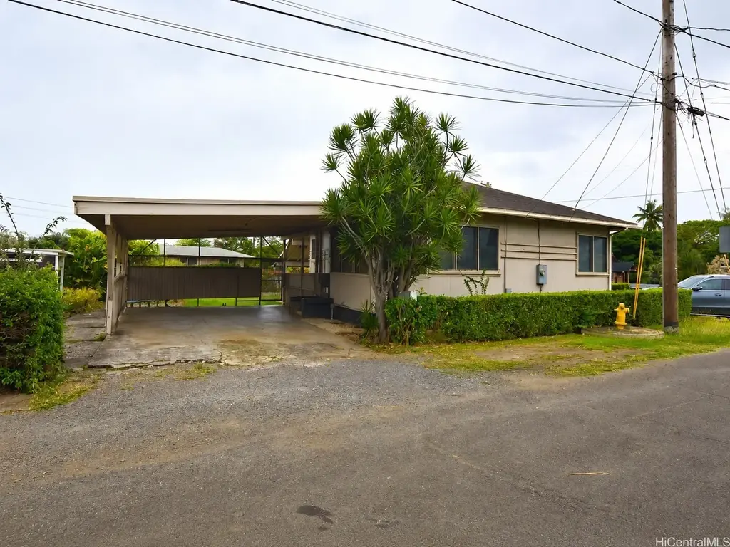 937 A Road, Pearl City