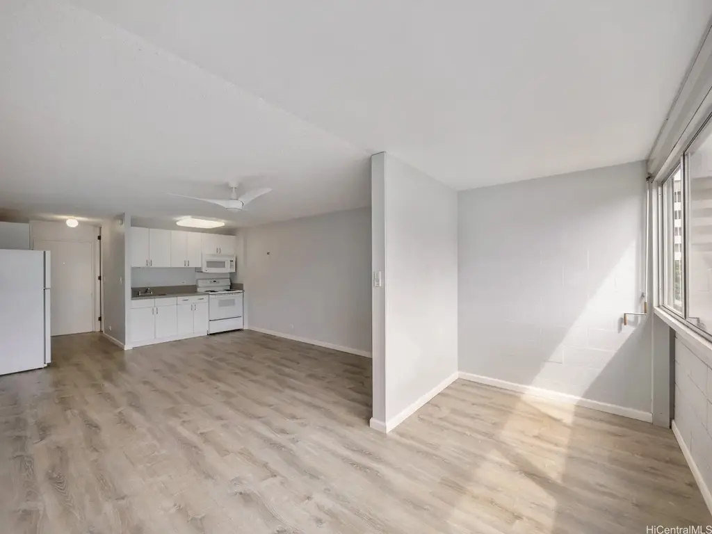 (unit #303) 1718 Anapuni Street, Honolulu