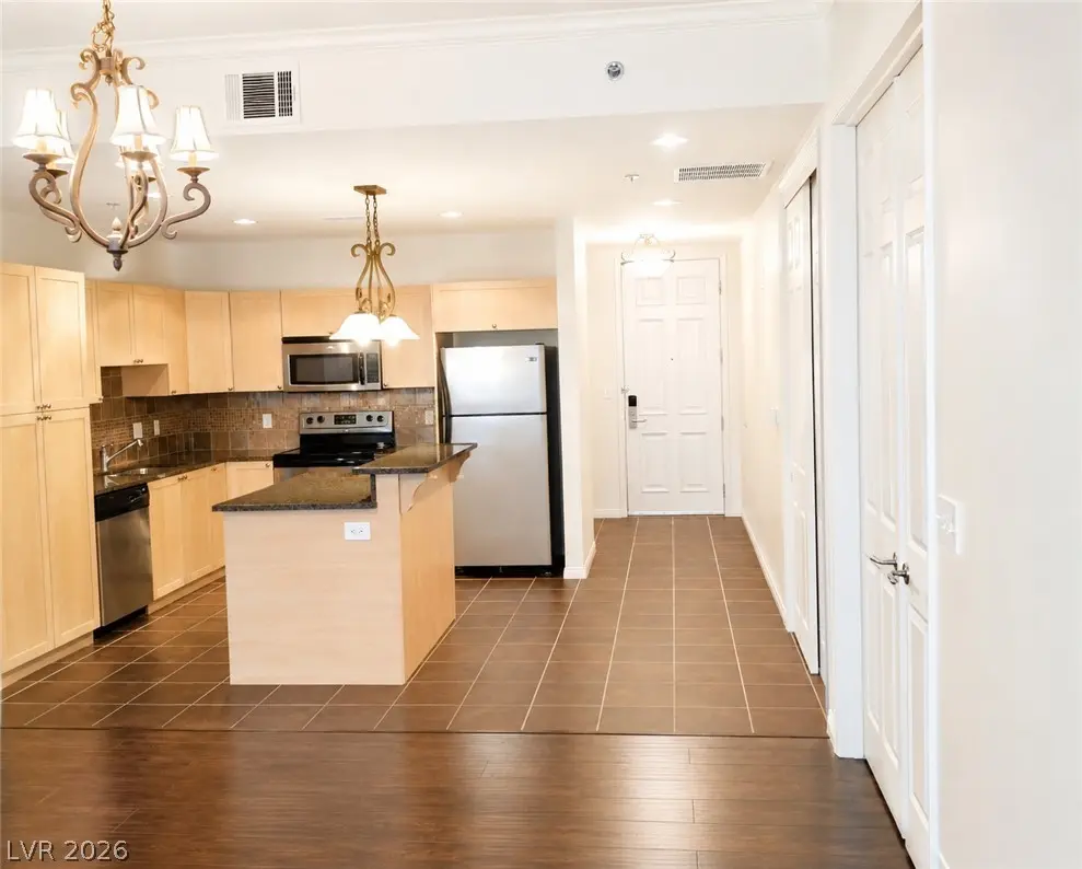 2455 W Serene Avenue 527, Las Vegas