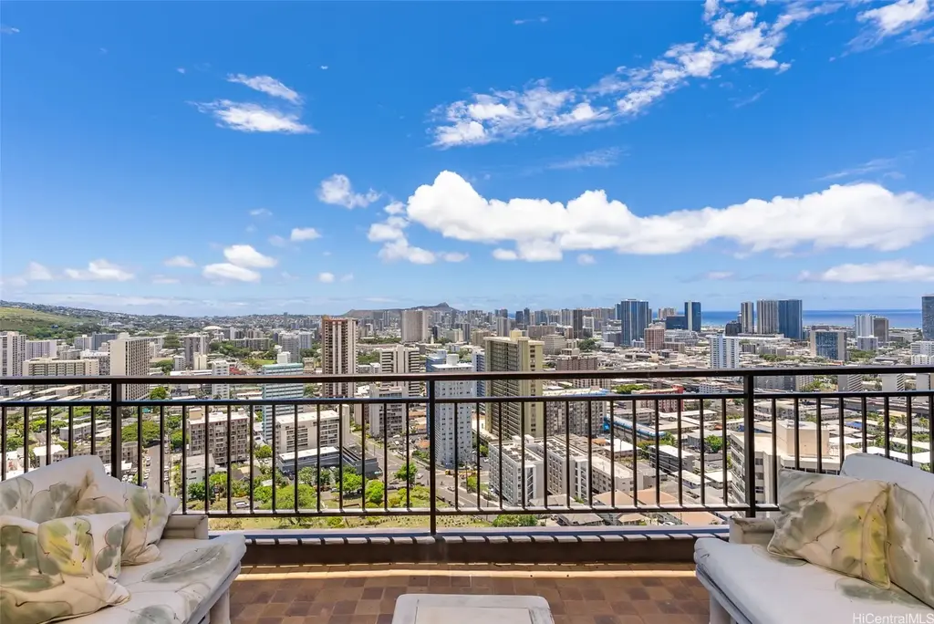1010 Wilder Avenue # Phw, Honolulu