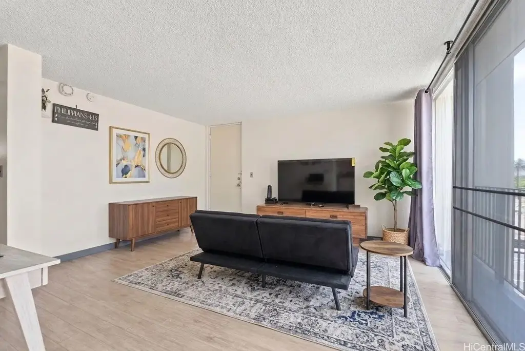 620 Mccully Street # 308, Honolulu