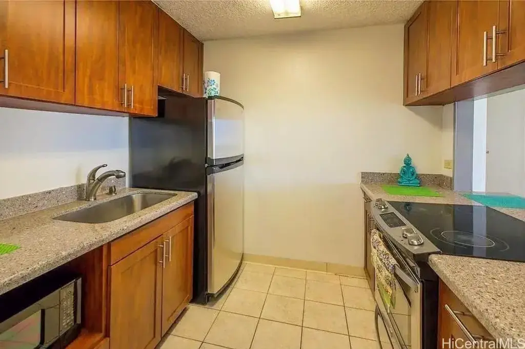 (unit #1705) 1617 Kapiolani Boulevard, Honolulu