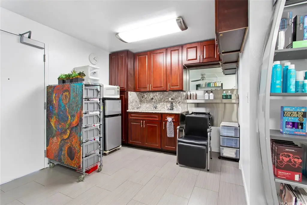 465 Kapahulu Avenue # 2b, Honolulu