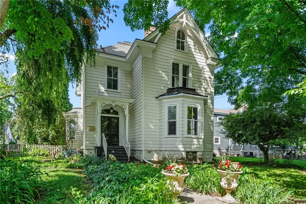 657 Maple Lane , Sewickley