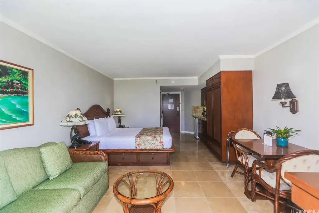 (unit #1404) 2045 Kalakaua Avenue, Honolulu
