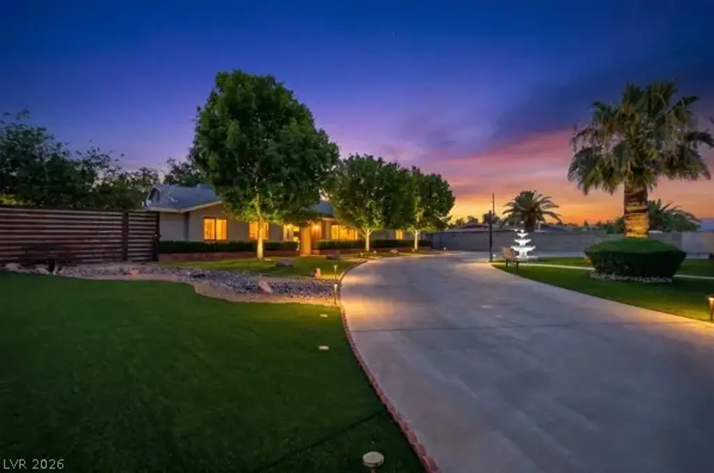 2295 N Gateway Road, Las Vegas