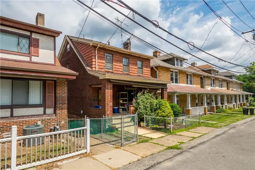 2812 Kenilworth Street , Brookline
