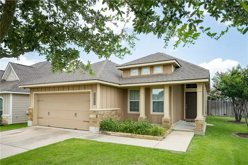 2000 Shimla Drive, Bryan