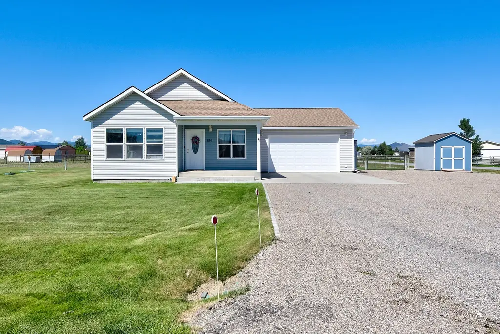 3196 Brow Tine Road, Helena