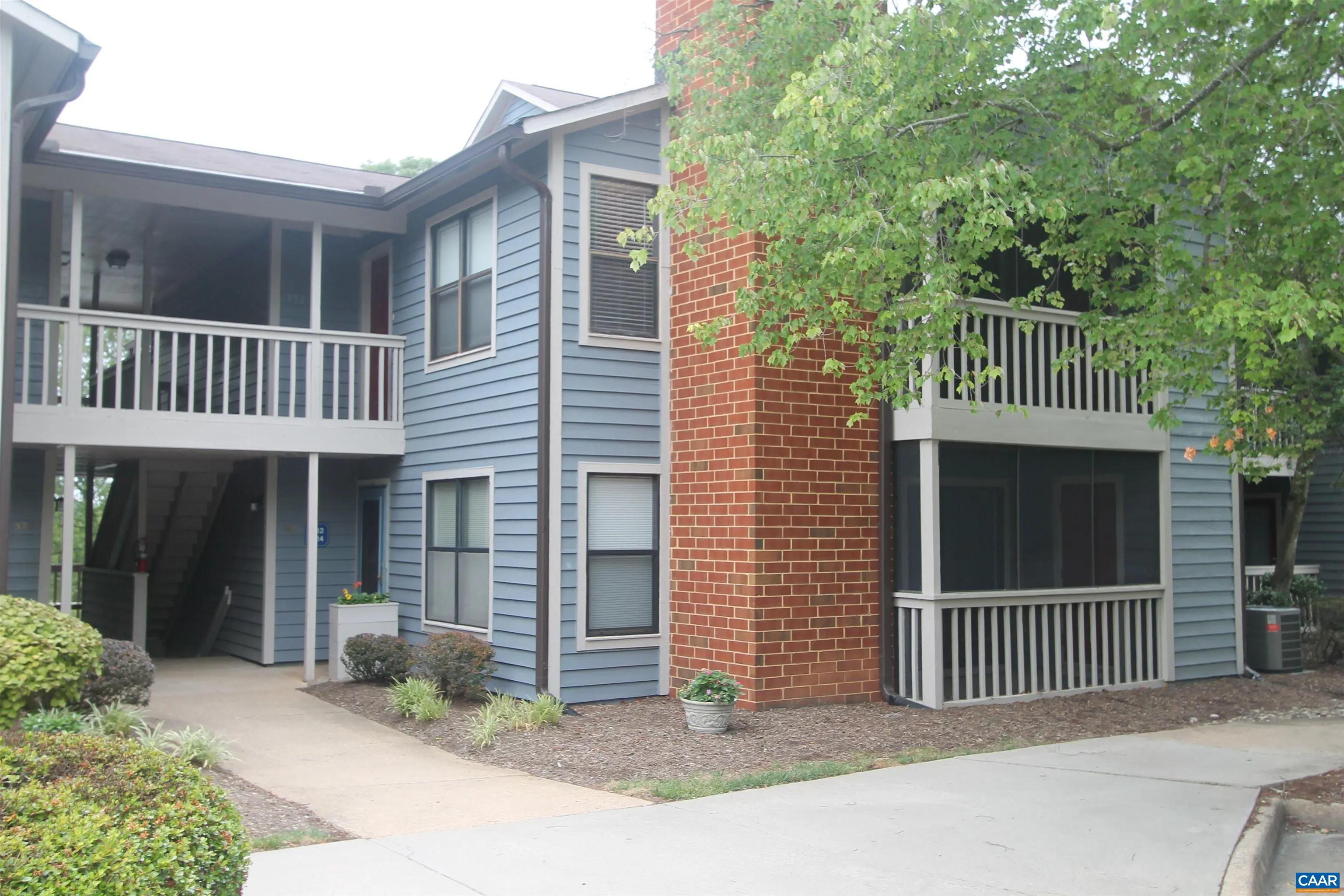 332 South Pantops Dr, Charlottesville