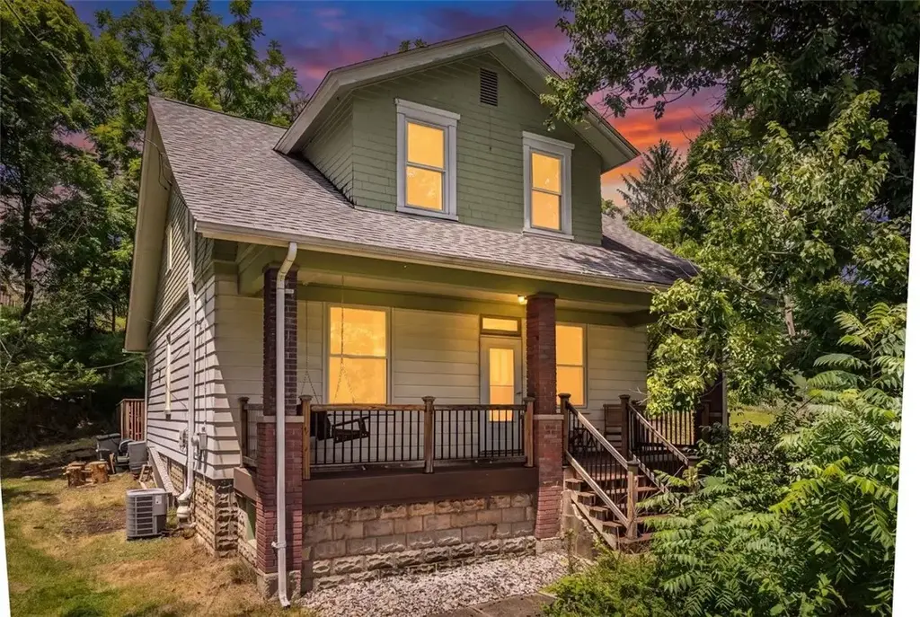 327 Marzolf Road, Shaler
