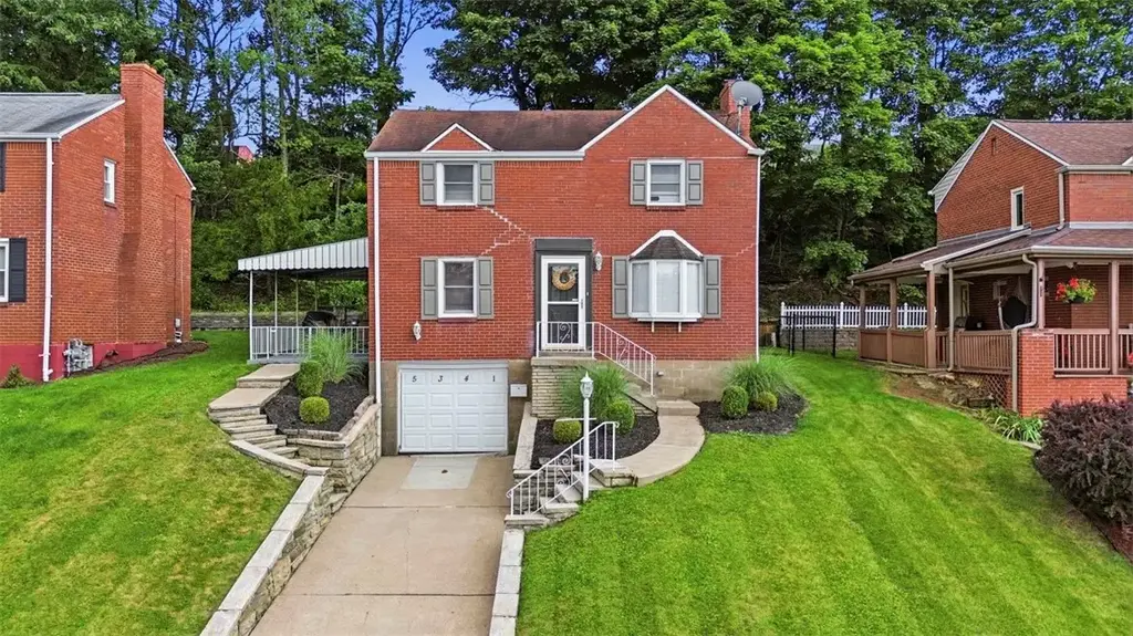 5341 Orchard Hill Drive , Whitehall