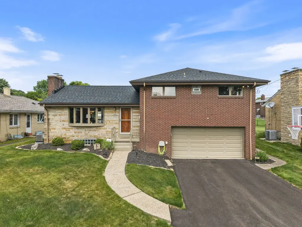 247 Mary Drive, New Kensington