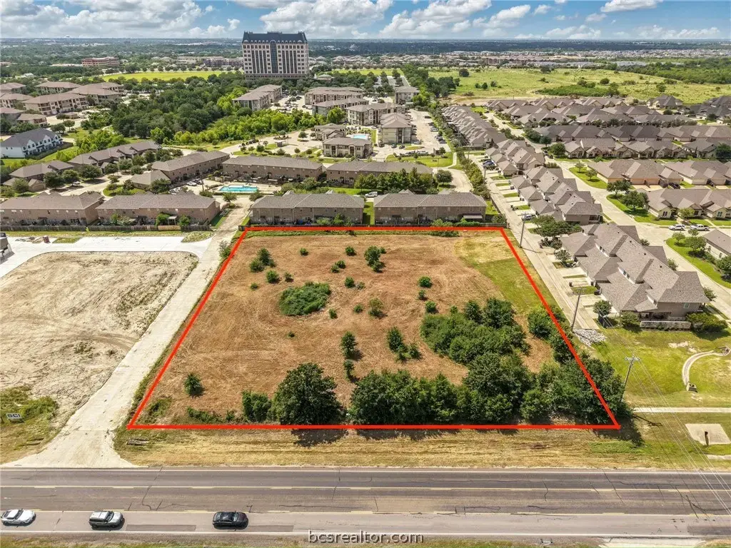 3711 Harvey Road, College Station
