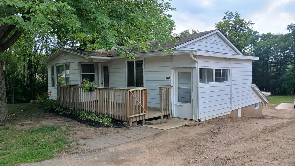 1004 Jefferson Avenue, Chippewa Falls