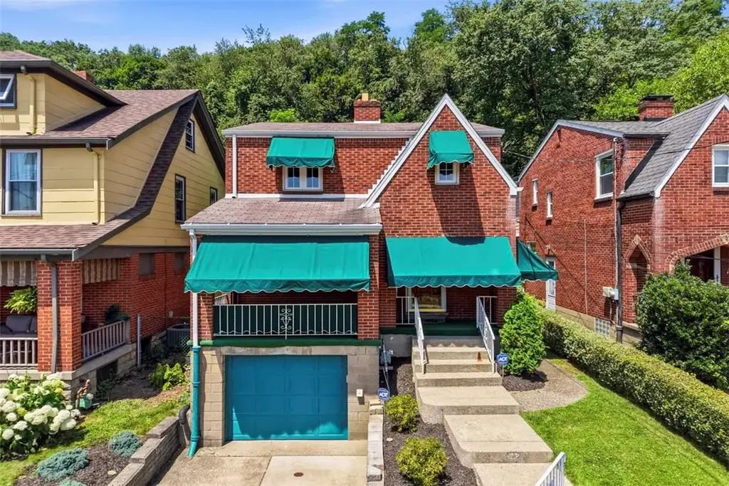 1441 Duffield Street , Morningside